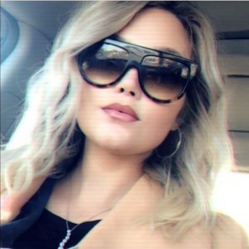 Meet your Posher, Maggie